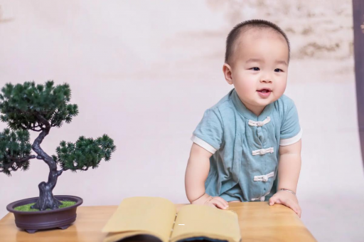 梁山怀孕初期肚子紧绷